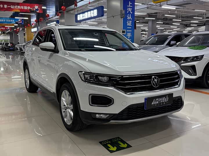 Фото 2 - Volkswagen T-Roc