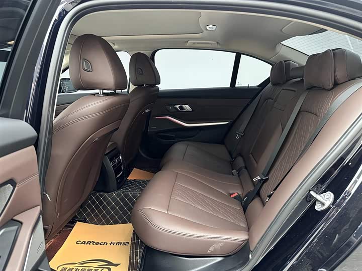 Фото 9 - BMW 3 Series