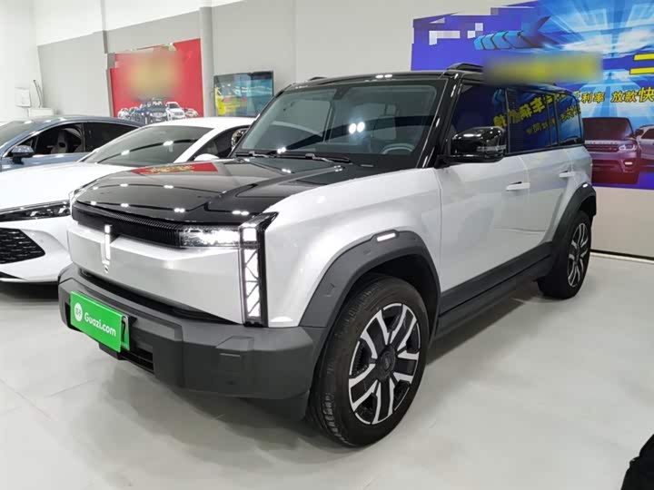 Фото 2 - Chery iCar 03