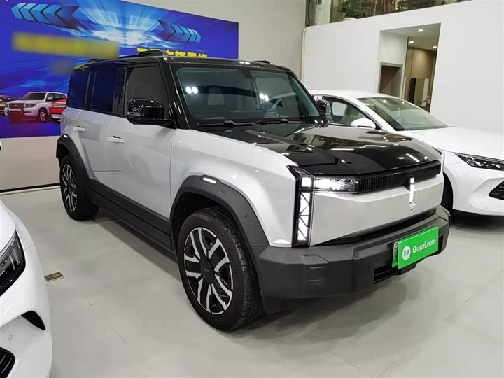 Фото 4 - Chery iCar 03