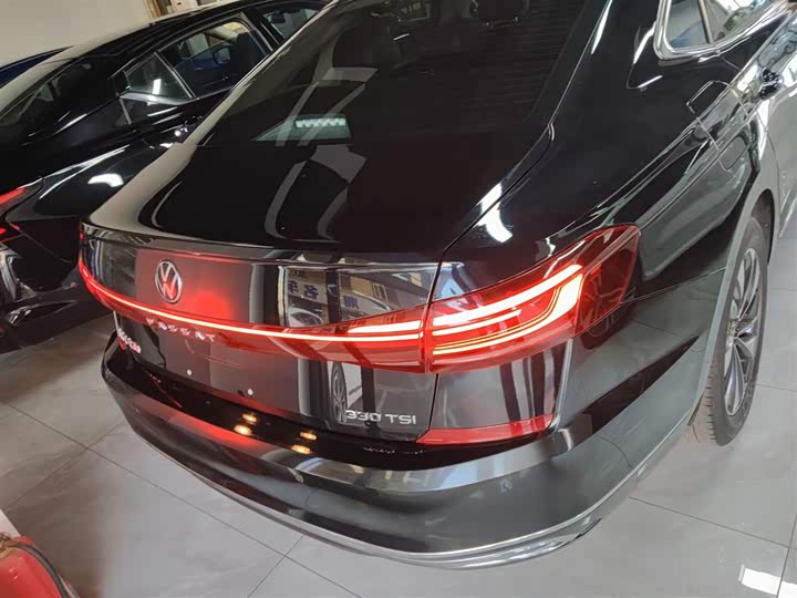 Фото 6 - Volkswagen Passat