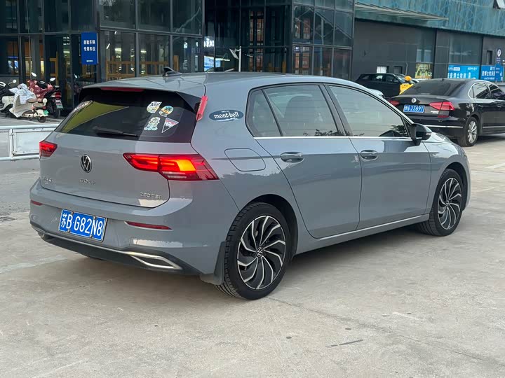 Фото 4 - Volkswagen Golf