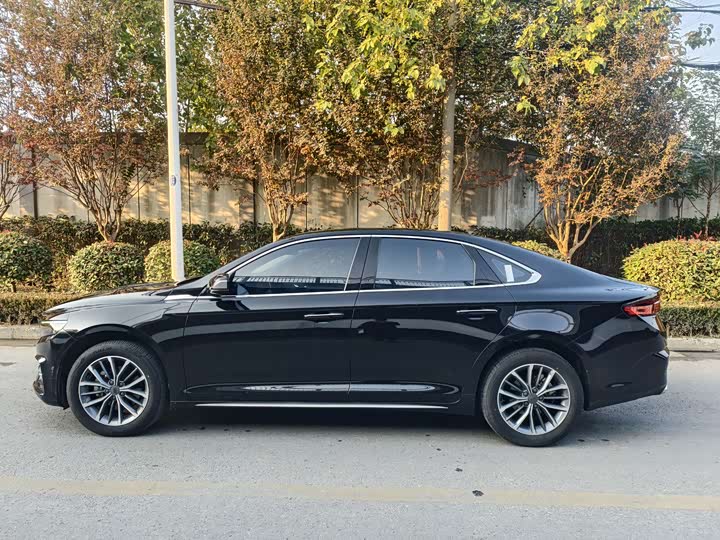 Фото 4 - Geely Preface