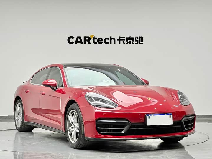 Фото 3 - Porsche Panamera