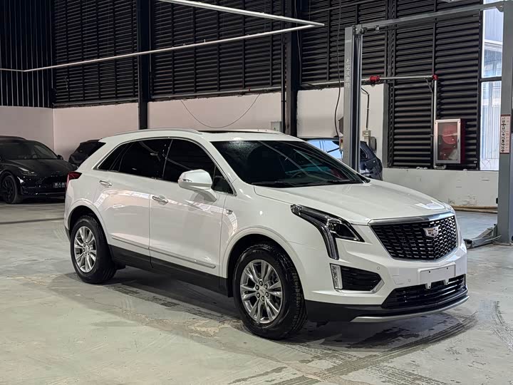 Фото 3 - Cadillac XT5