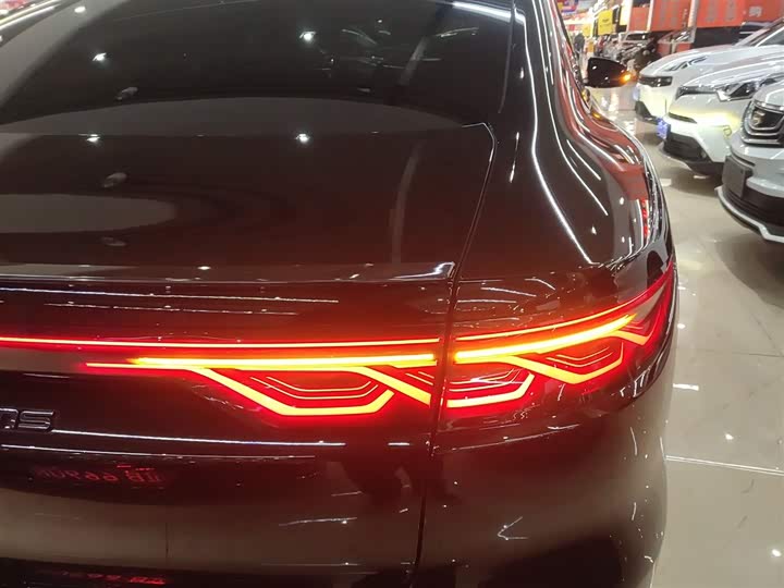 Фото 8 - BYD Han