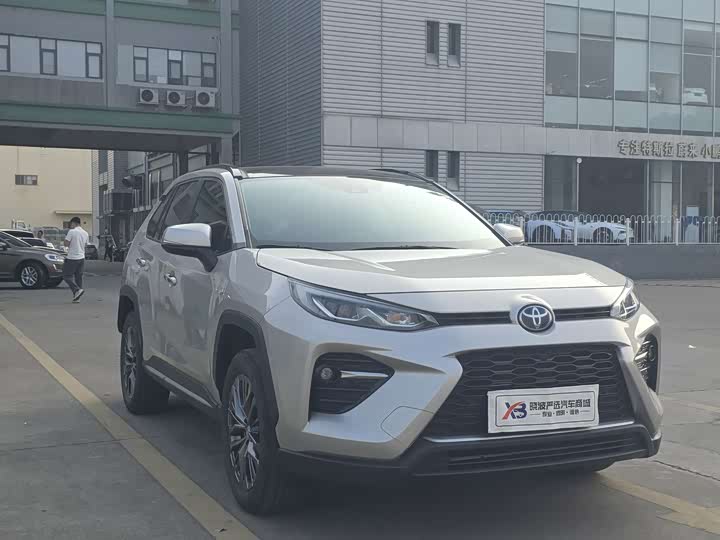 Фото 5 - Toyota Wildlander