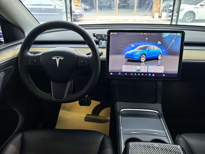 Фото 9 - Tesla Model Y