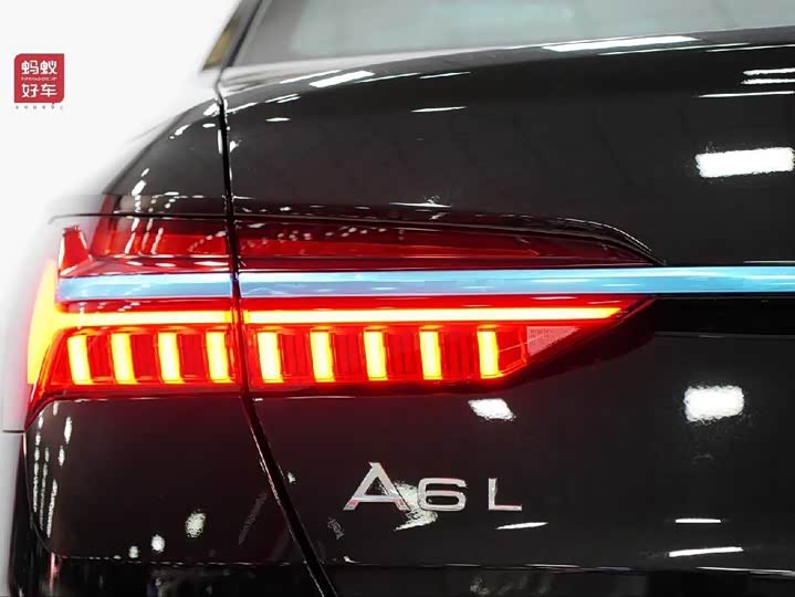Фото 7 - Audi A6L