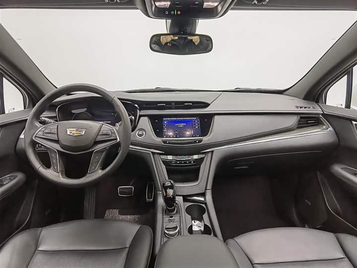 Фото 5 - Cadillac XT5