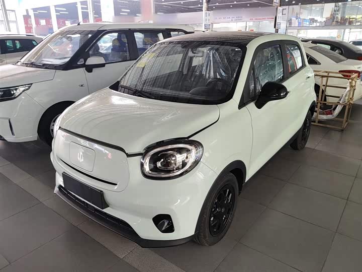 Фото 2 - Leapmotor T03