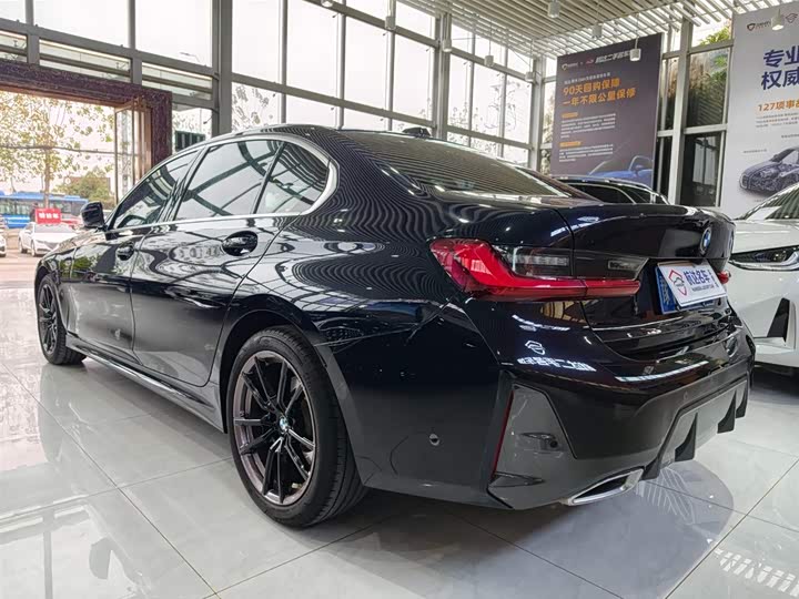 Фото 3 - BMW 3 Series