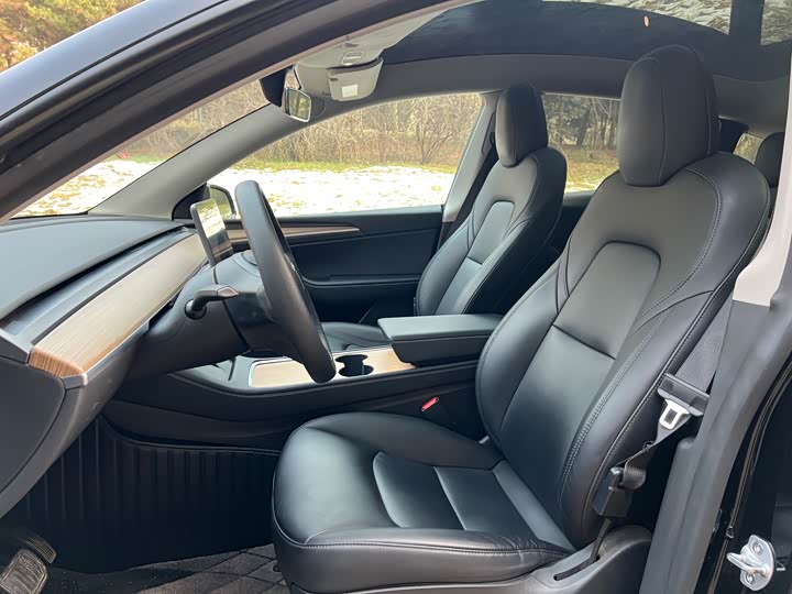 Фото 9 - Tesla Model Y