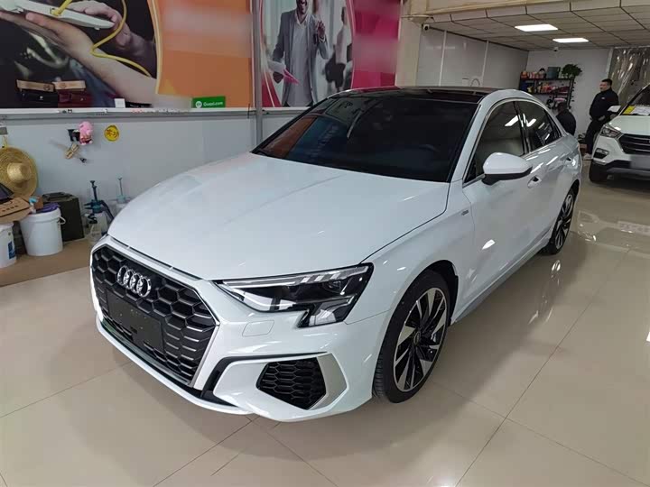 Фото 2 - Audi A3