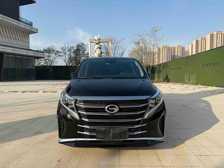 Фото 2 - GAC Trumpchi M8