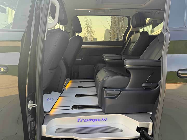 Фото 5 - GAC Trumpchi M8