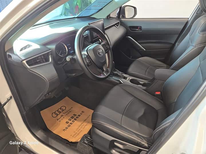 Фото 3 - Toyota Corolla Cross