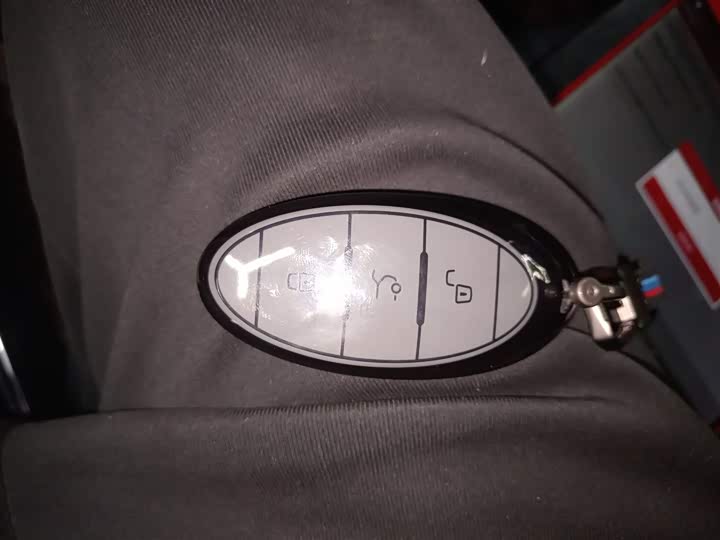 Фото 9 - Bestune B70