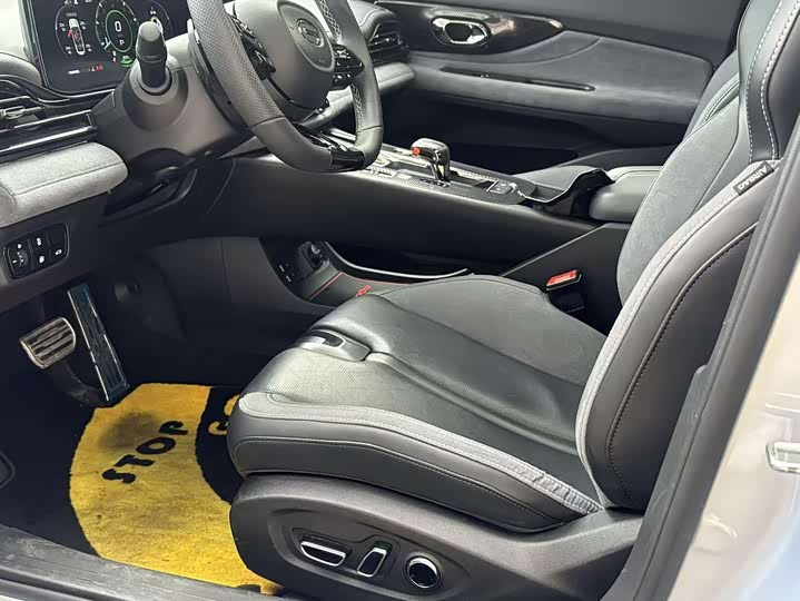 Фото 7 - GAC Trumpchi Empow R