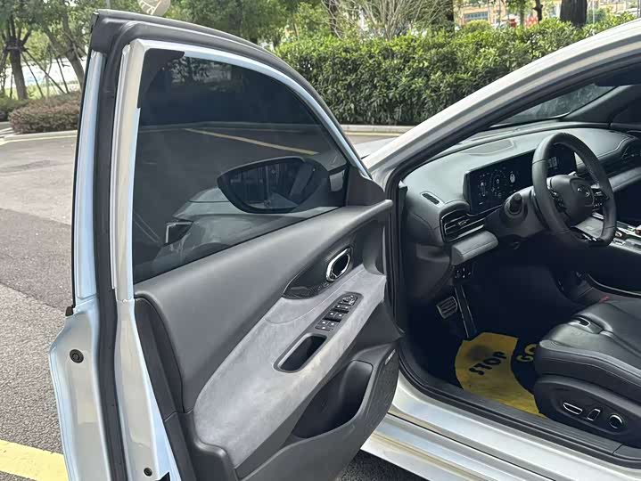 Фото 8 - GAC Trumpchi Empow R