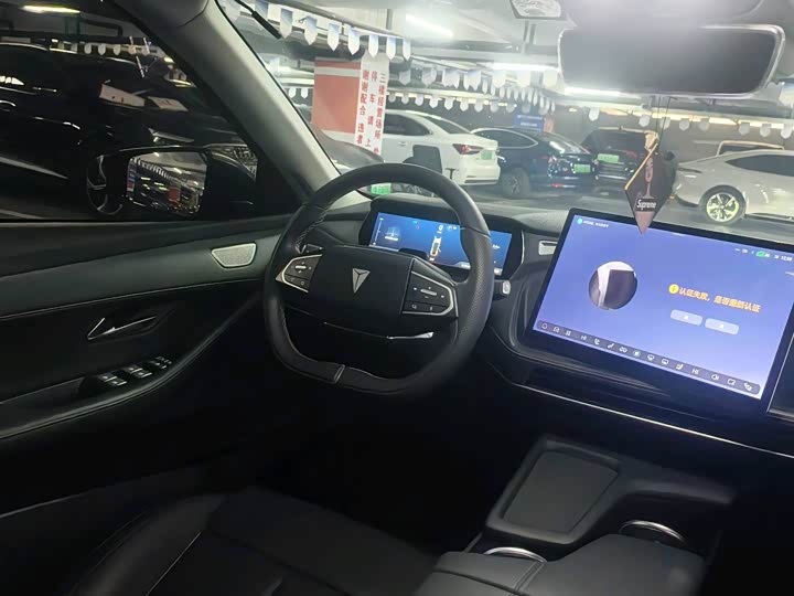 Фото 6 - Changan Deepal SL03