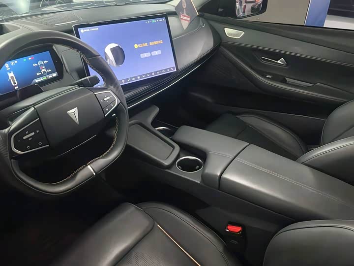 Фото 8 - Changan Deepal SL03