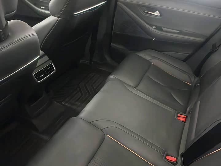 Фото 9 - Changan Deepal SL03