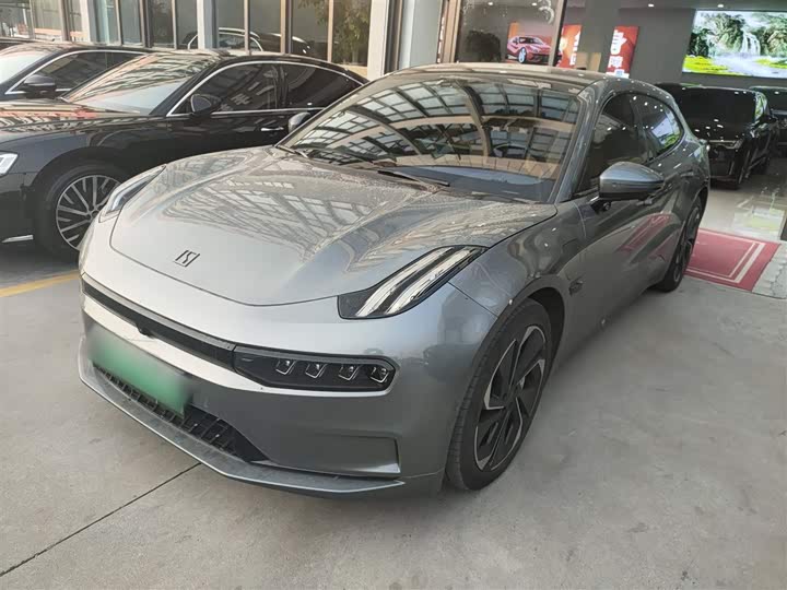 Фото 2 - Zeekr 001