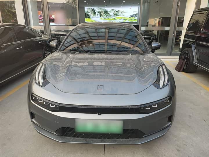 Фото 3 - Zeekr 001