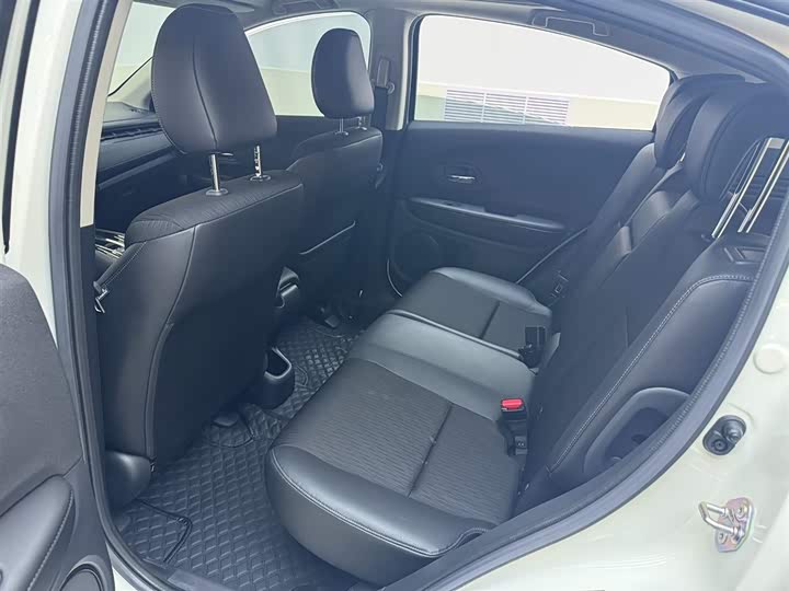 Фото 6 - Honda Vezel