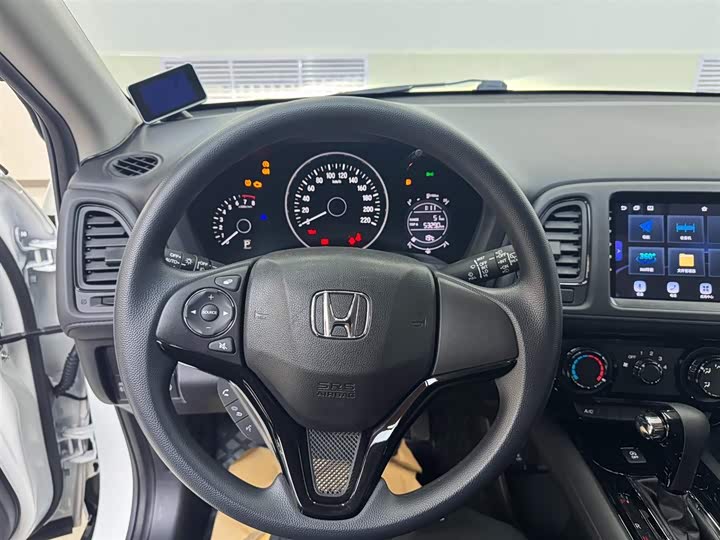 Фото 9 - Honda Vezel