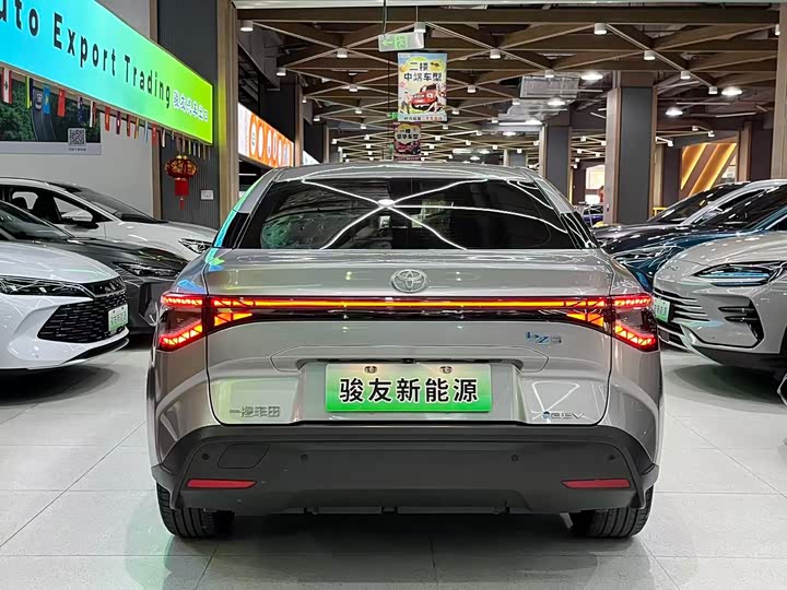 Фото 4 - Toyota bZ3