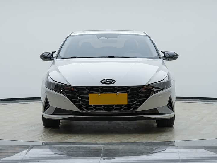 Фото 2 - Hyundai Elantra N line