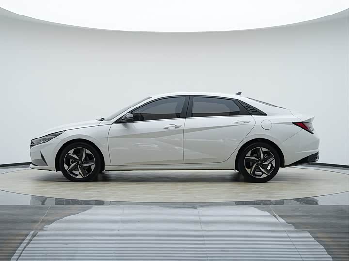 Фото 6 - Hyundai Elantra N line