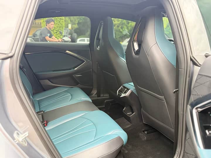 Фото 8 - MG Motor 7