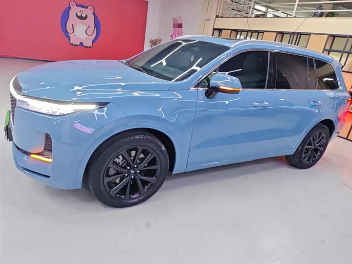 Фото 5 - LiXiang One