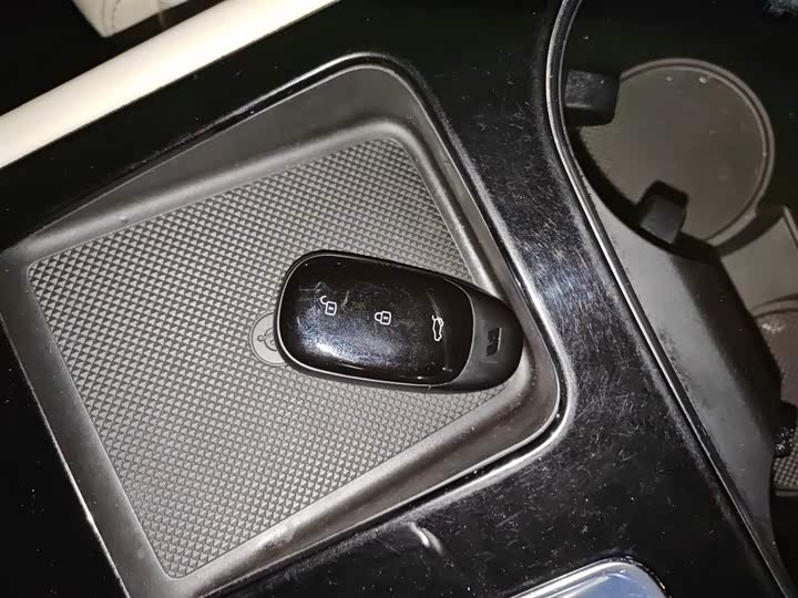 Фото 9 - LiXiang One