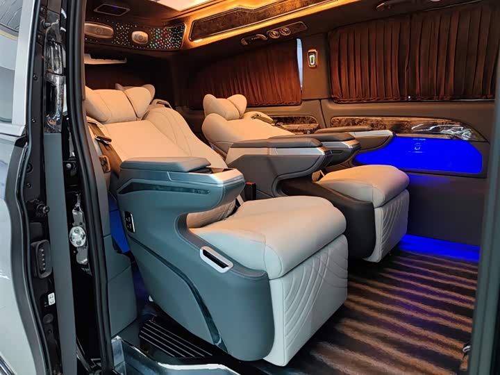 Фото 7 - Mercedes-Benz Vito