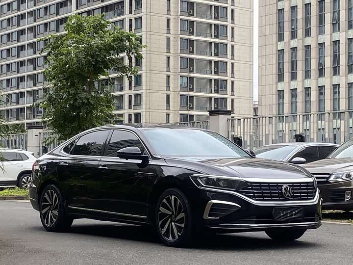 Фото 3 - Volkswagen Passat