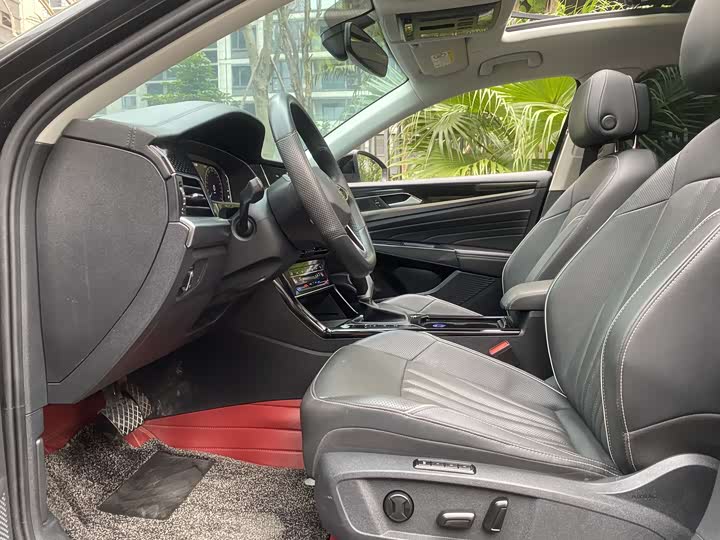 Фото 5 - Volkswagen Passat