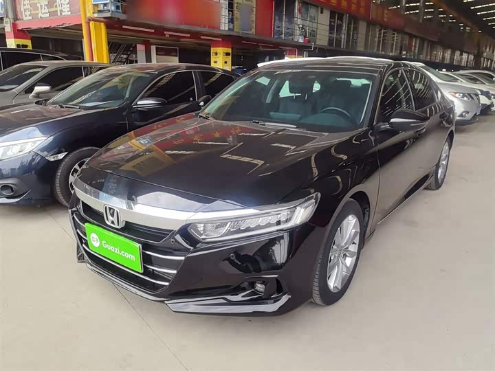 Фото 2 - Honda Accord