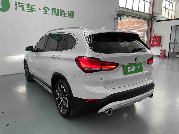 Фото 6 - BMW X1