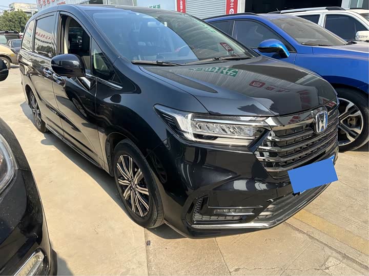 Фото 3 - Honda Odyssey