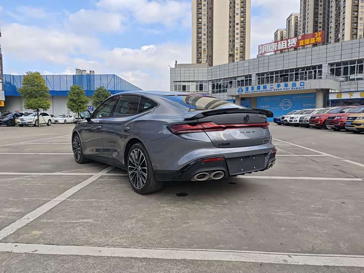 Фото 7 - MG Motor 7