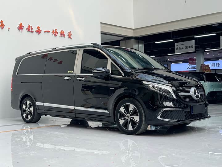 Фото 3 - Mercedes-Benz V-Class