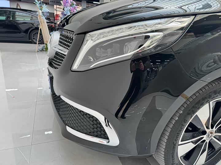 Фото 5 - Mercedes-Benz V-Class