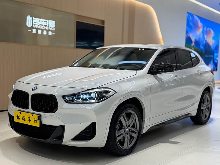 Фото 1 - BMW X2