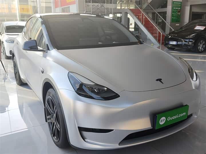 Фото 4 - Tesla Model Y