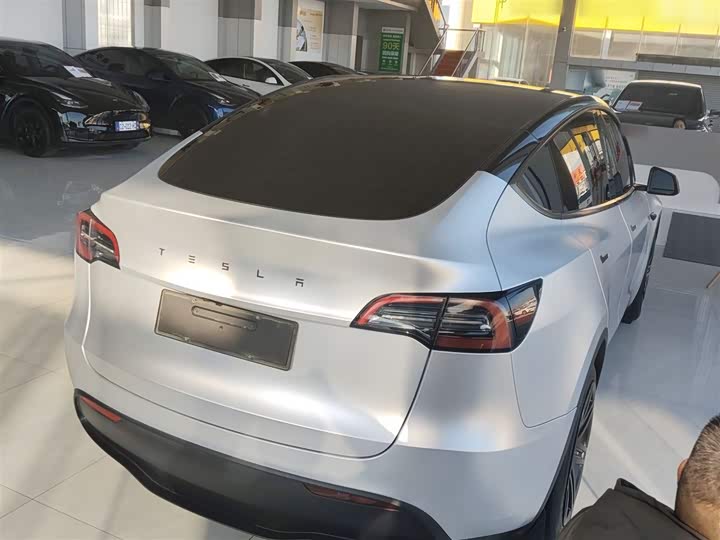 Фото 7 - Tesla Model Y