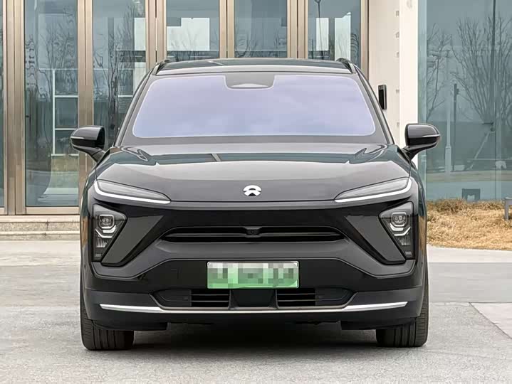 Фото 2 - Nio ES6